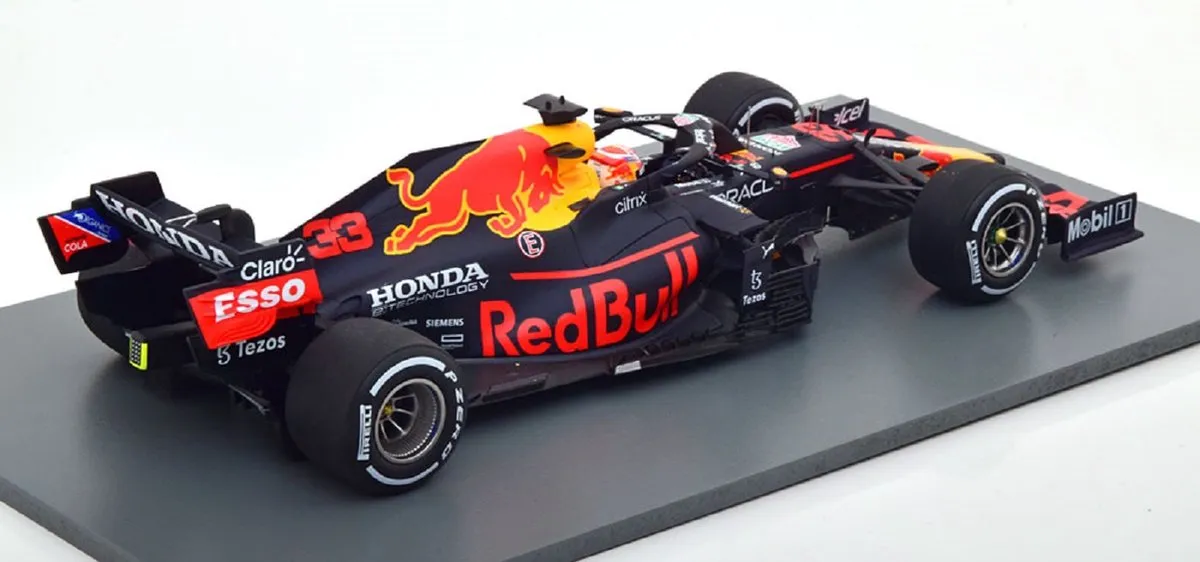 Red Bull Racing Honda RB16B #33 Winner Dutch GP 2021 - Spark 1:18 - Red Bull Color