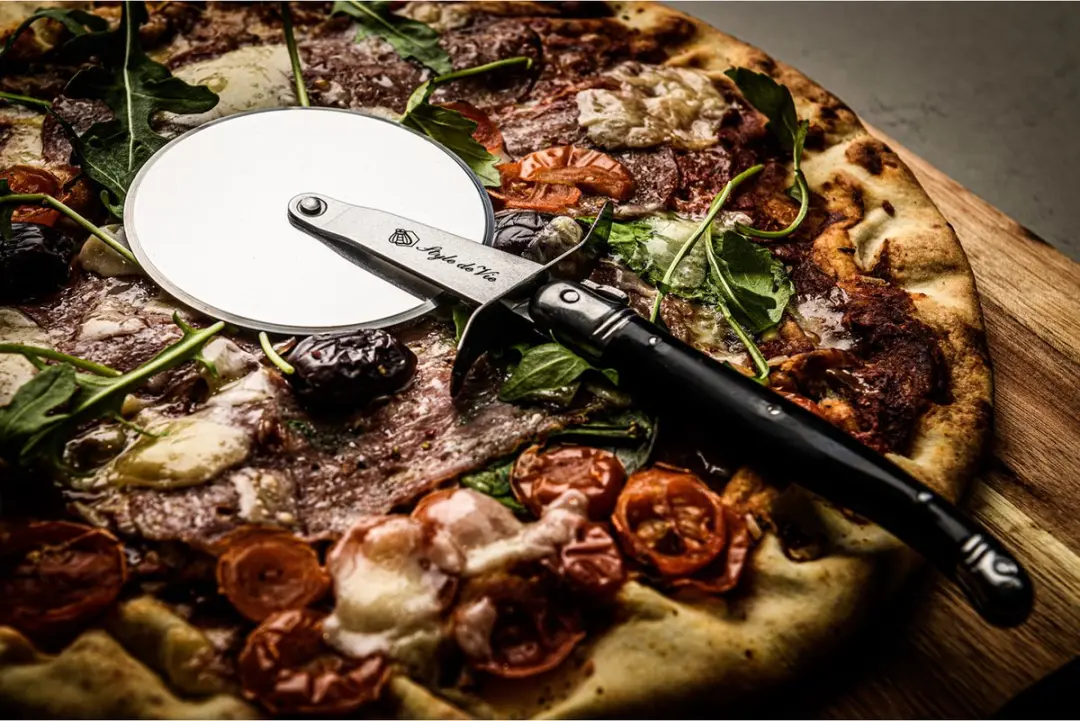 Laguiole Style de Vie Premium Line Pizzasnijder - Zwart