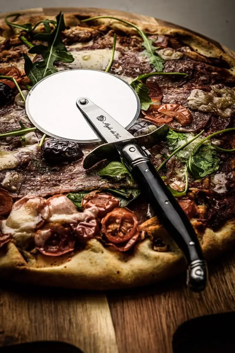 Laguiole Style de Vie Premium Line Pizzasnijder - Zwart
