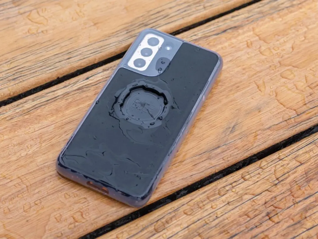 Quad Lock MAG Poncho Samsung Galaxy S24+ - Transparant - afbeelding 3 van 6