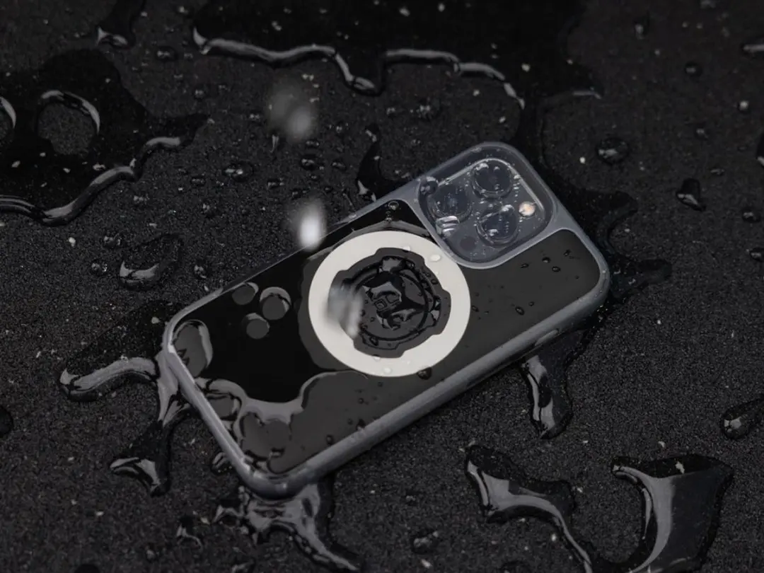 Quad Lock MAG Poncho Samsung Galaxy S24+ - Transparant - afbeelding 4 van 6