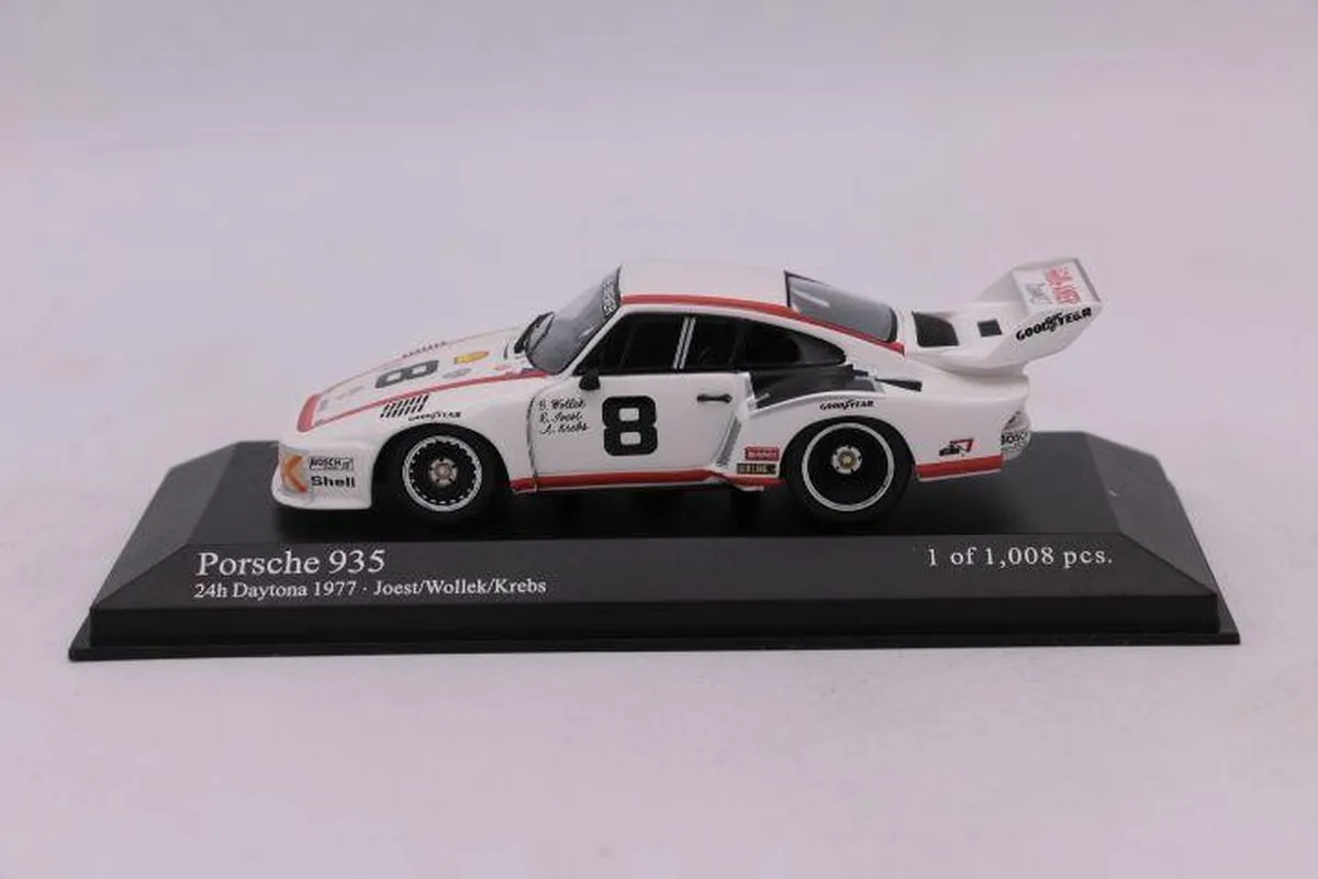 Porsche 935 Kremer #8 24h Daytona 1977 - 1:43 Minichamps