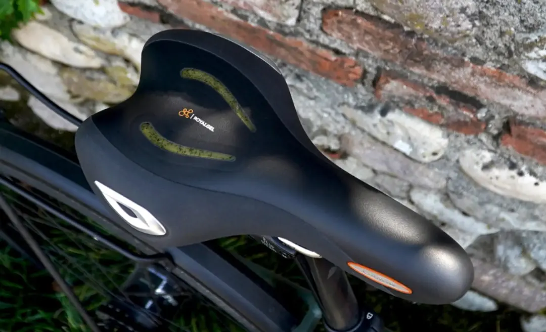 Selle Royal Lookin Athletic Stracciatella Fietszadel - Zwart