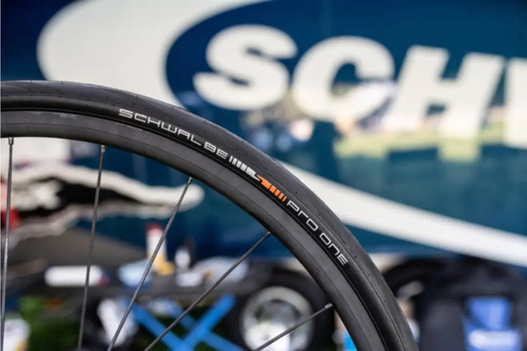 Schwalbe Buitenband Pro One 28 X 7/8 Vouw (23-622) Zwart