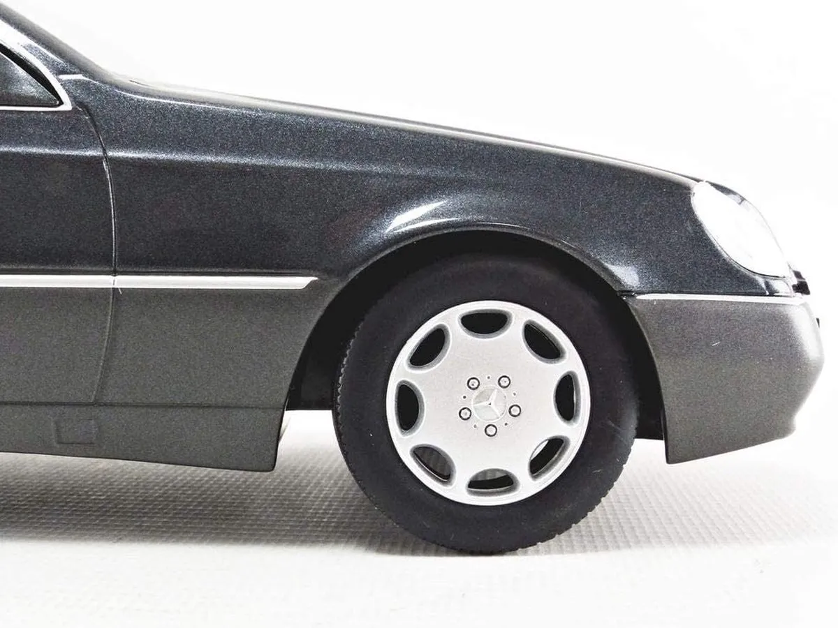 Mercedes-Benz 600 SEC KKDC180342 - 1:18 Schaalmodel - Silver Metallic - afbeelding 6 van 6