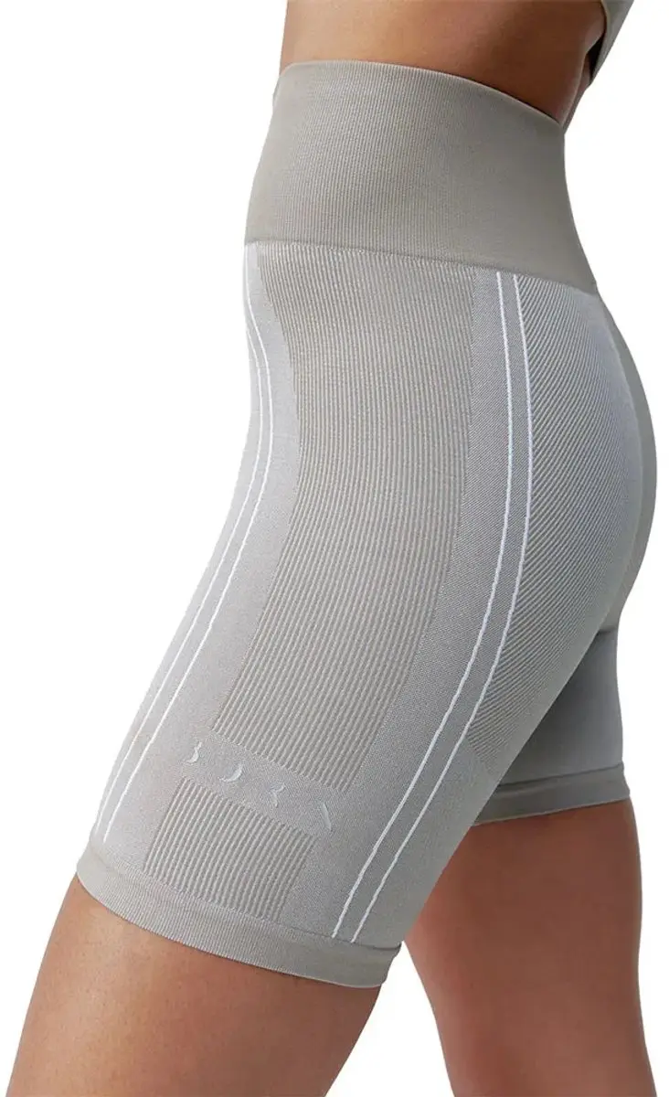 Born Living Yoga Cara Korte Leggings - Grijs