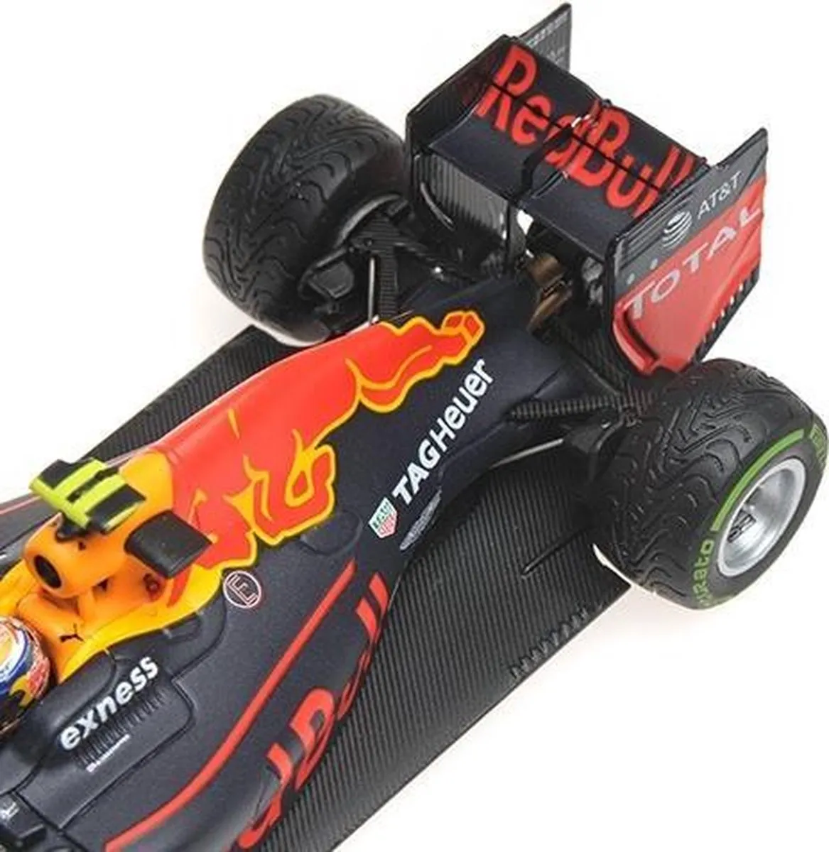Formule 1 Minichamps Red Bull RB12 Max Verstappen 2016 GP Brazilië 1:43 - Blauw/Rood/Goud
