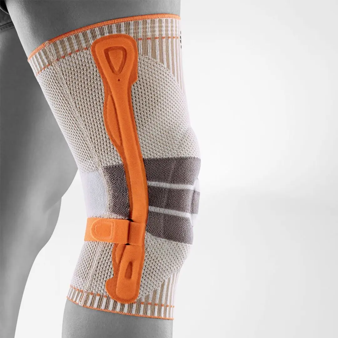 Bauerfeind Sports Outdoor Kniebrace Maat M - Oranje/Beige