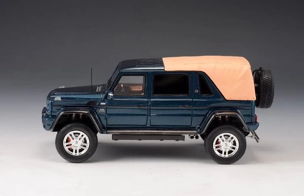Mercedes-Maybach G650 Landaulet GLM-207604 - 1:43 Modelauto