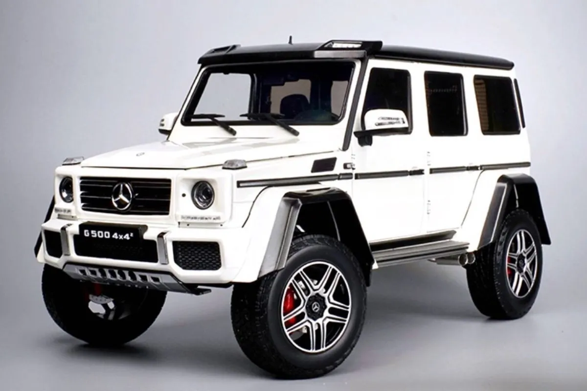 Mercedes-Benz G-Class 820203 Modelauto 1:18 - Multicolor