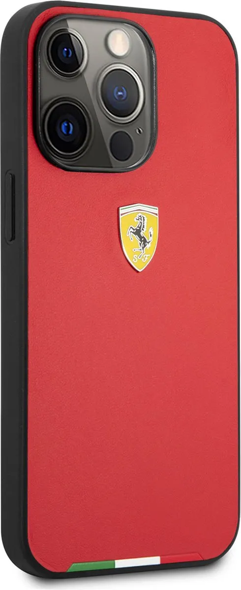 Ferrari Italy Flag Line Hoesje iPhone 13 Pro - Rood - MPN 3666339026653