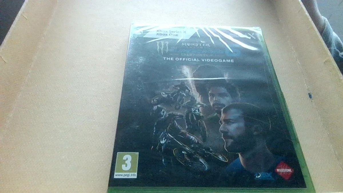 MONSTER ENERGY SUPERCROSS 6 THE OFFICIAL VIDEOGAME XBOX