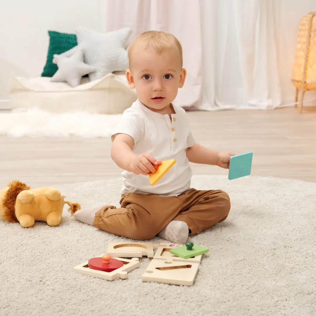 Eichhorn Montessori Vormsorteerder 8-delig - Blauw/ Groen/ Hout/ Oranje/ Rood - afbeelding 5 van 6