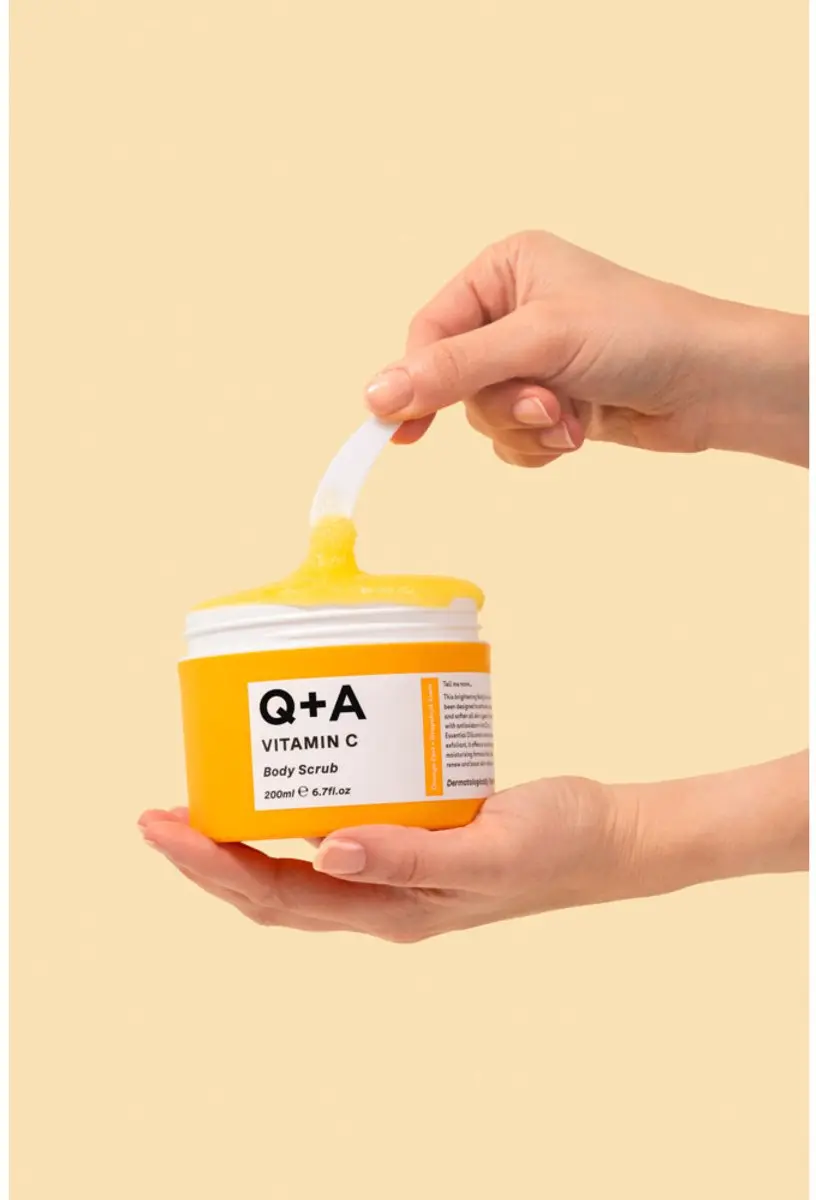 Q+A Vitamin C Body Scrub 200ml