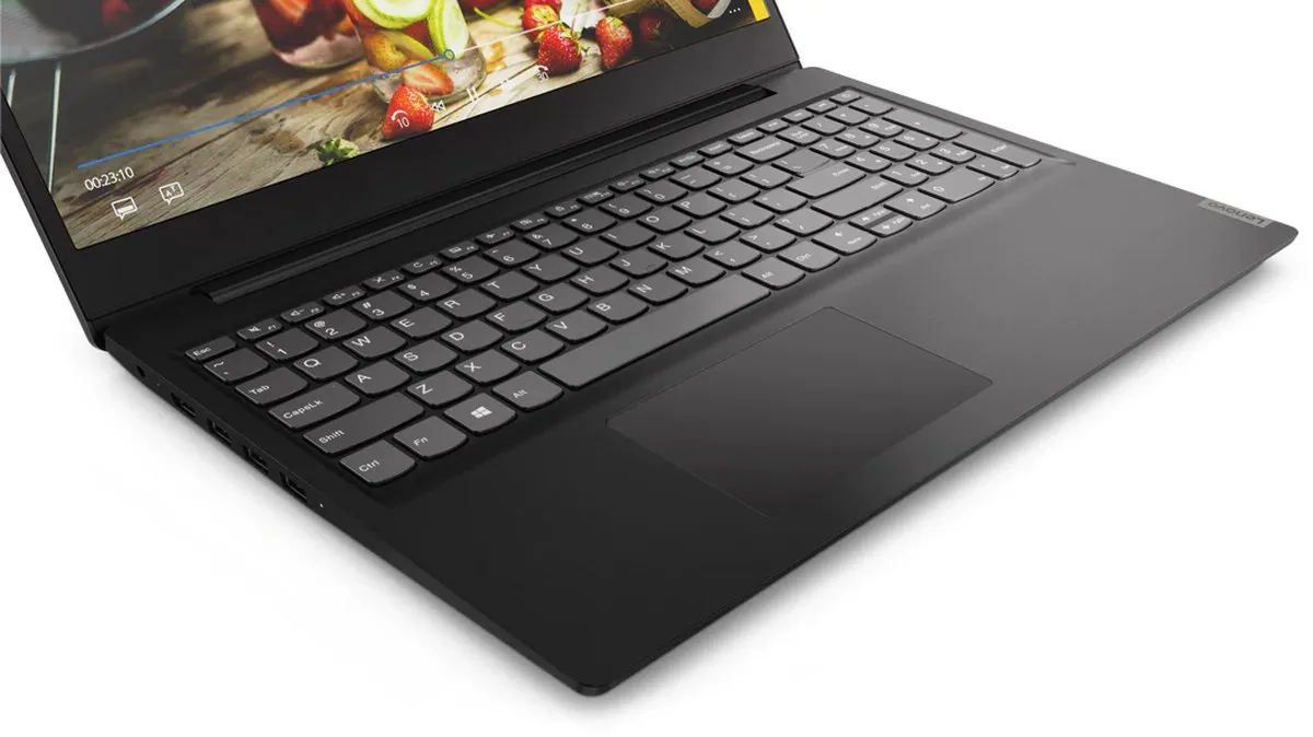 Lenovo IdeaPad S145 Notebook 15.6" i3-8145U 4GB 128GB SSD - Zwart