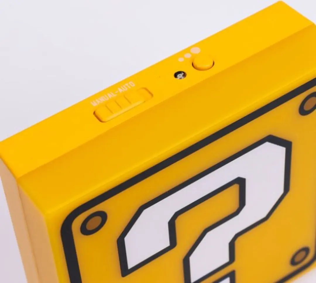 Paladone Super Mario Nachtlamp - Warm wit licht - Geel/Wit/Zwart