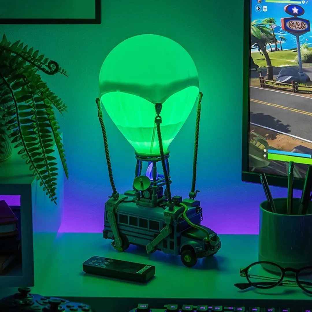 Paladone Fortnite Battle Bus Diorama Licht - RGB Multi