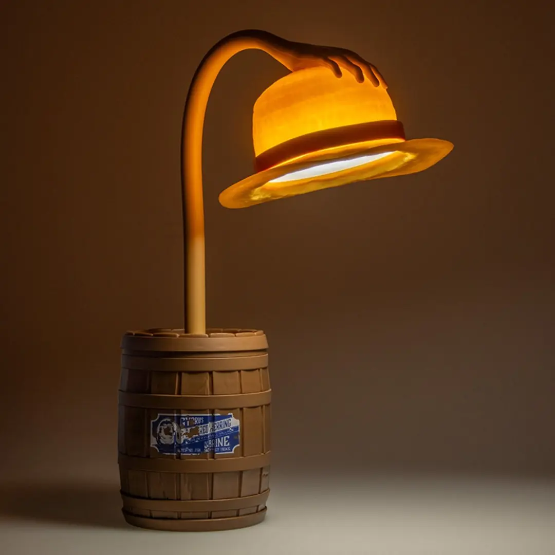 Paladone One Piece Straw Hat Posable Desk Light - 1W