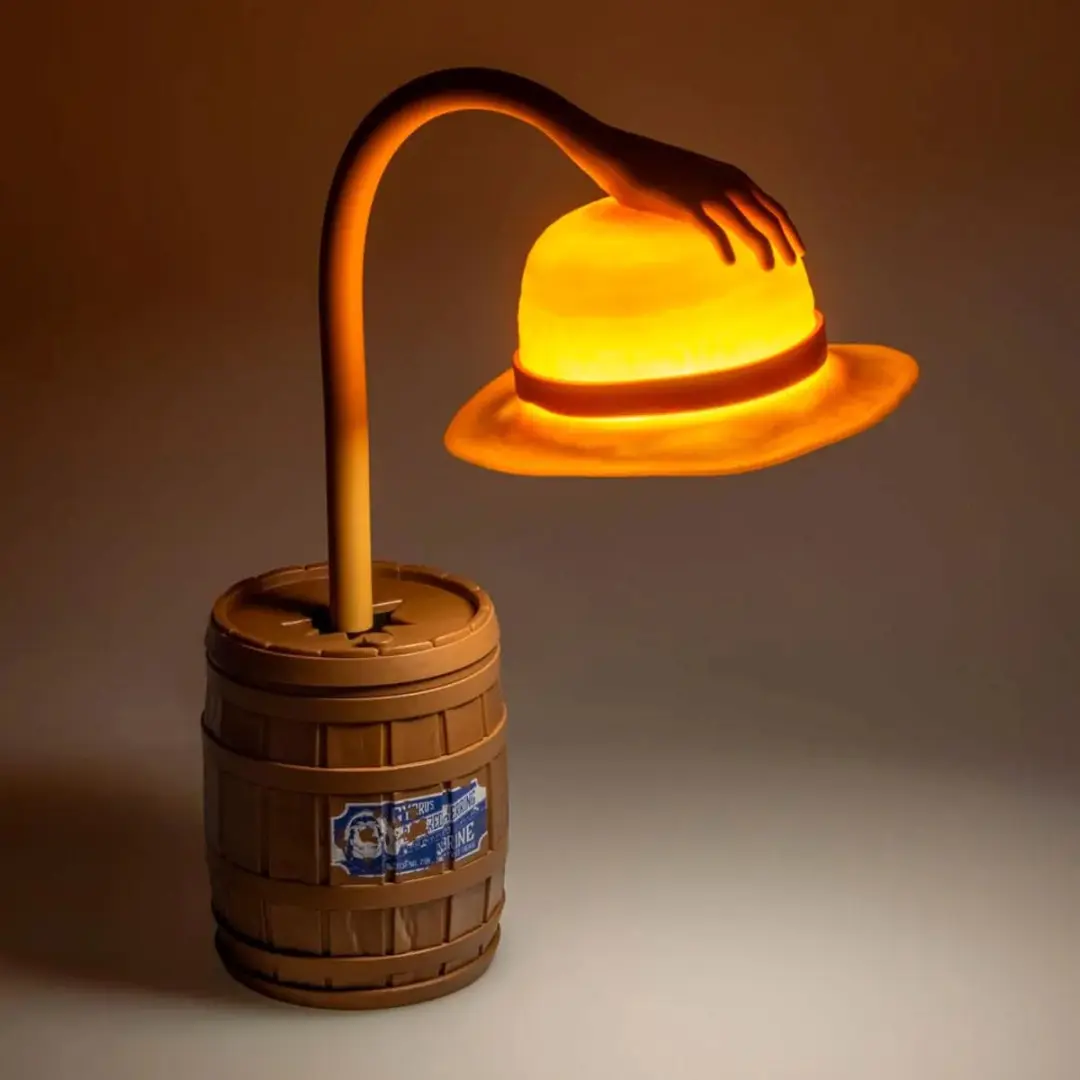 Paladone One Piece Straw Hat Posable Desk Light - 1W