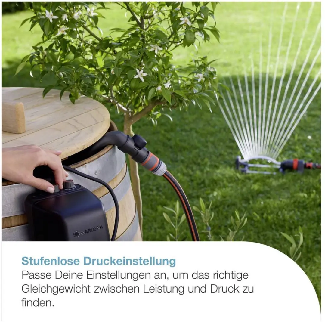 Gardena Akku-Regenfasspumpe 2600 Comfort 18V Set - 2600 l/h - afbeelding 3 van 6