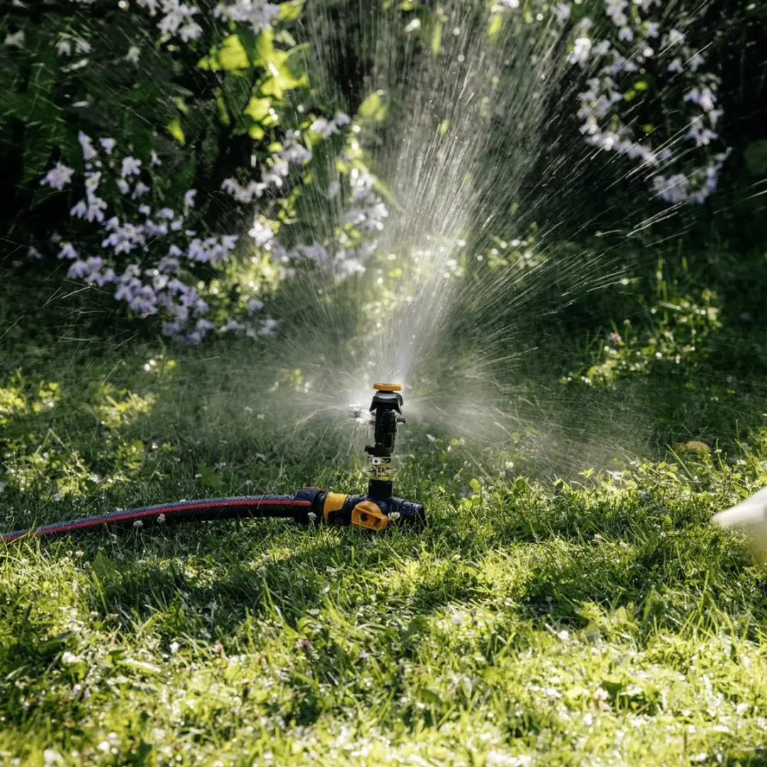 Fiskars Zwenksproeier 500 m² - Tuinsproeier - afbeelding 4 van 6