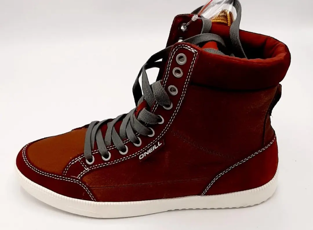 Oneill malibu maat 39