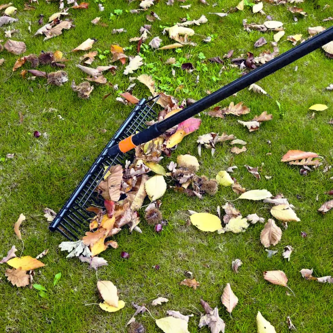 Fiskars QuikFit Gazonhark 18cm - afbeelding 3 van 6