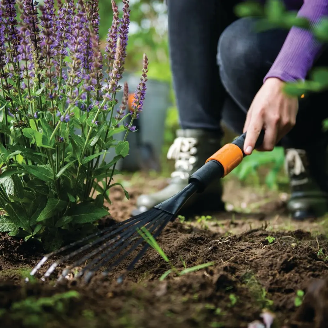 Fiskars Quikfit Bladhark - Kleine hark - afbeelding 4 van 6