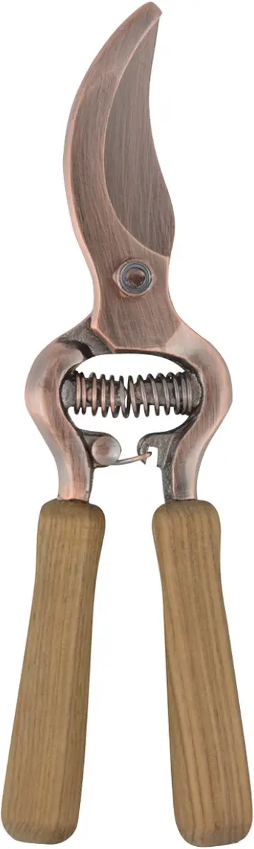 Esscchert Design