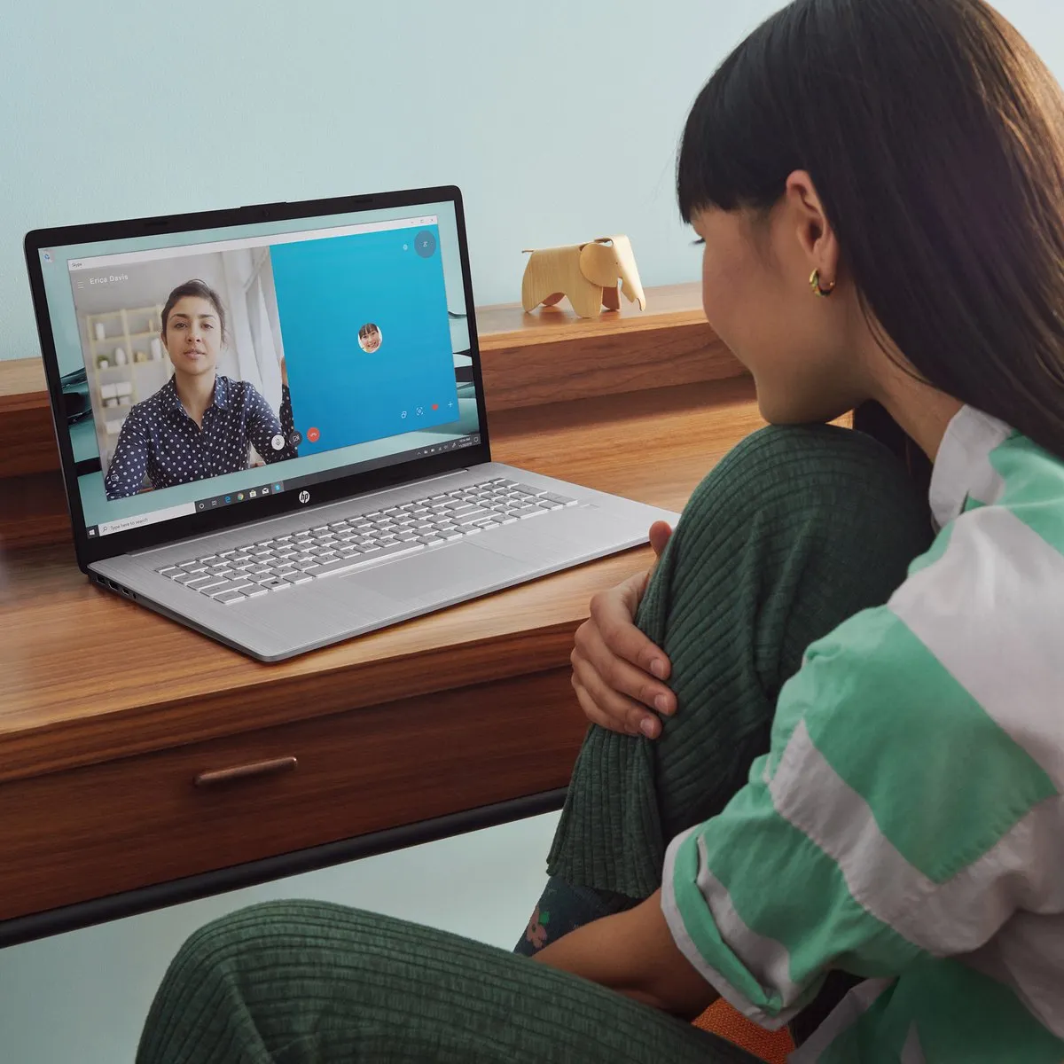 HP 17-cn3125nw Laptop - 17.3" Full HD - i3-N305 - 8GB RAM - 512GB SSD - Zilver - afbeelding 6 van 6
