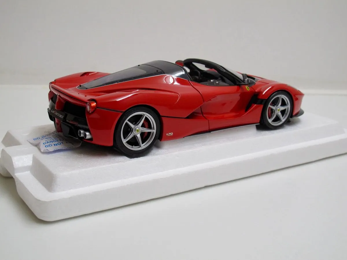 Ferrari LaFerrari Aperta 1:18 Modelauto - Rood