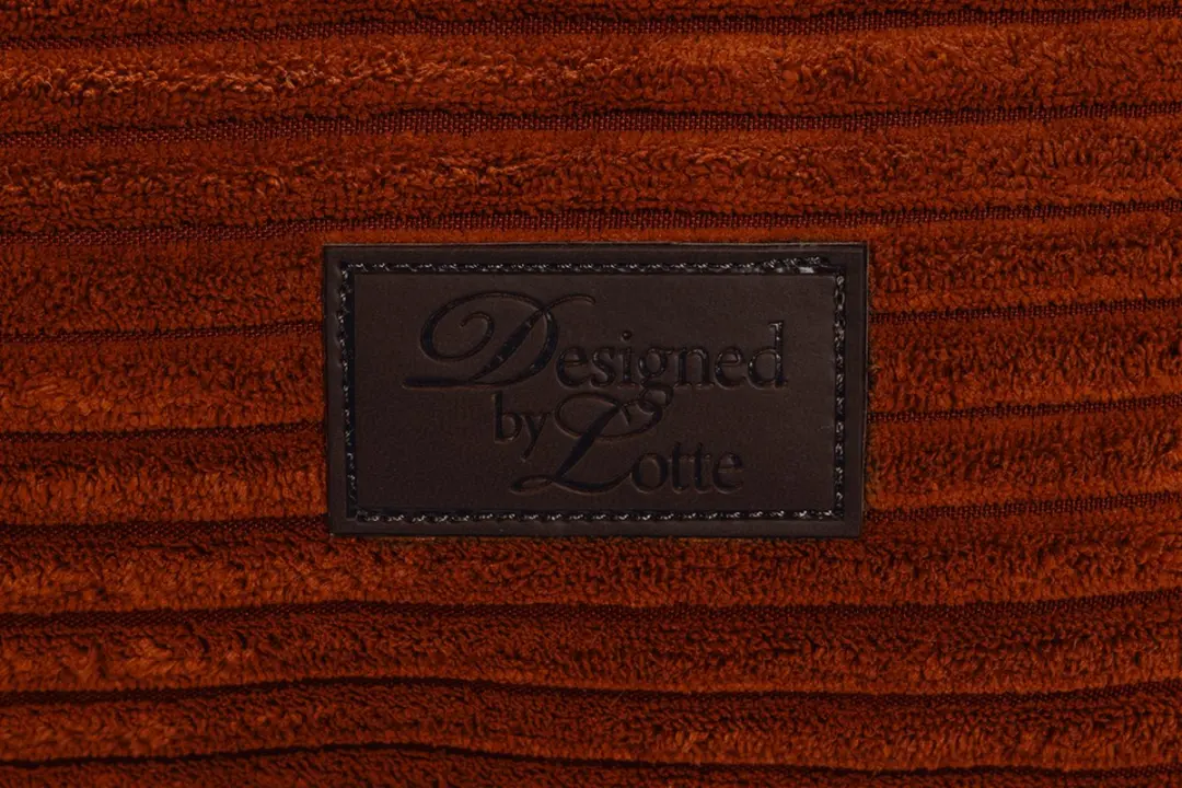 Designed by Lotte Ribbed Hondenmand Terracotta 65x60x20cm