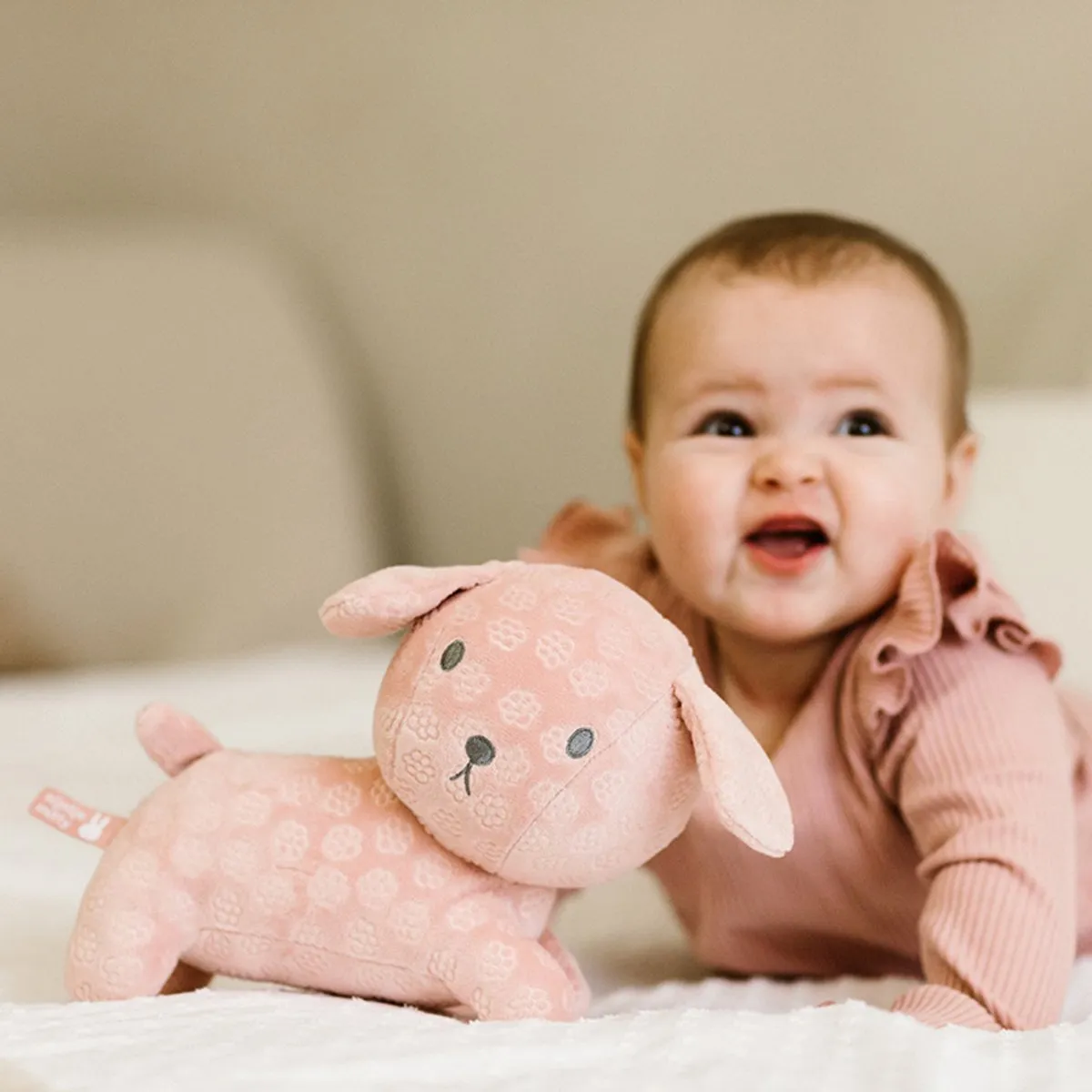 Nijntje Knuffel Snuffie 25cm - Roze