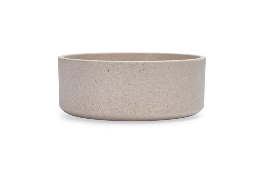 Designed by Lotte Noor Voerbak Hond - Bamboe Beige 14cm