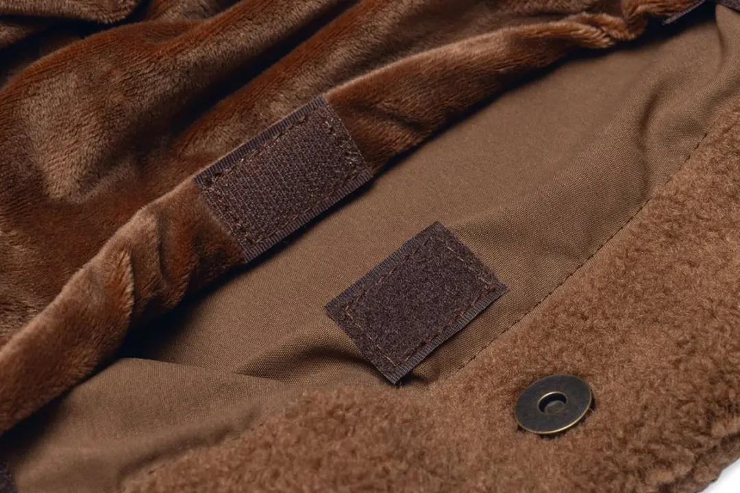 Designed by Lotte Tebby Draagtas Hond - Cognac