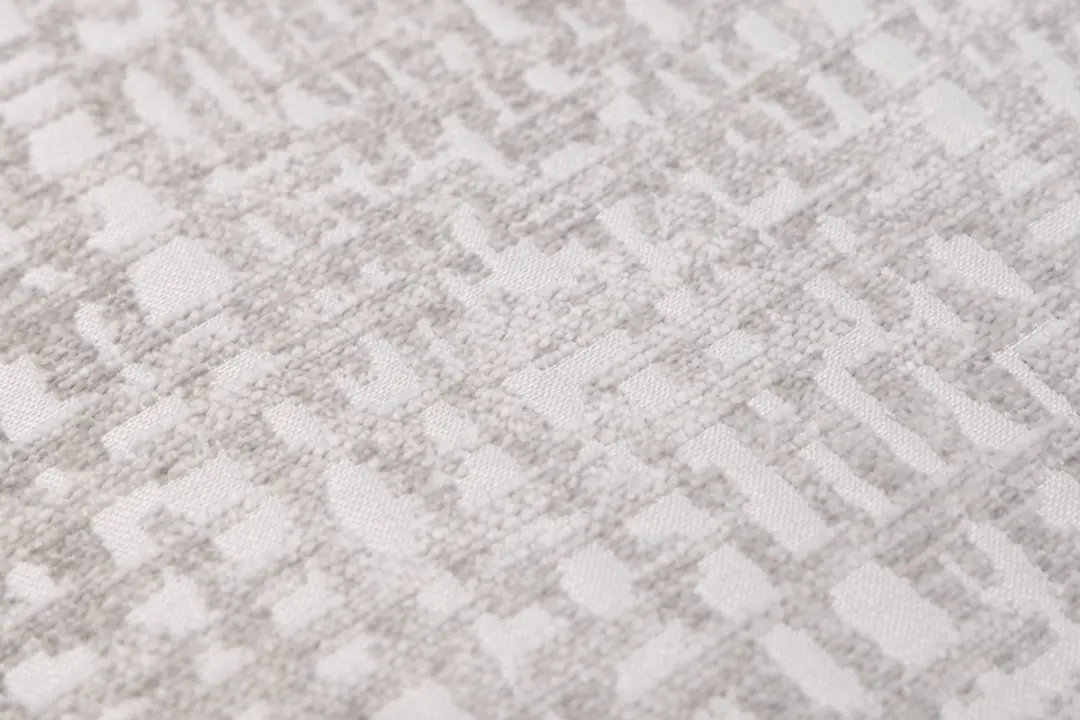 Designed by Lotte Ortho Ligkussen Maze Essence 100x70cm - Lichtgrijs