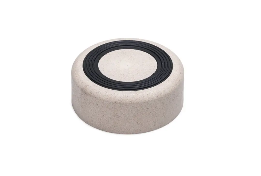 Designed by Lotte Noor Voerbak Hond - Bamboe Beige 12cm