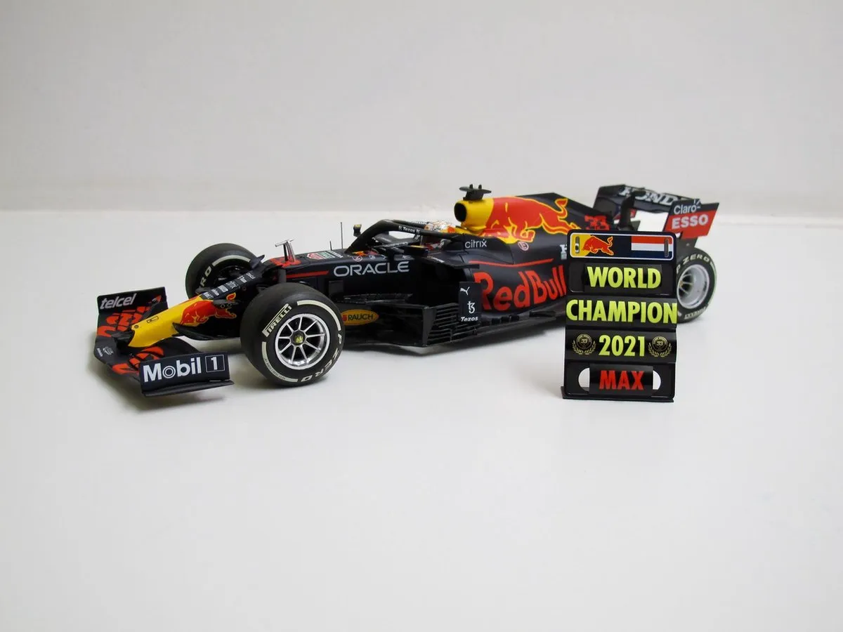 Formule 1 Red Bull Racing RB16B Modelauto - Blauw - afbeelding 6 van 6