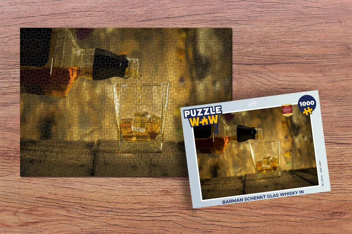 PuzzleWow Legpuzzel Barman schenkt whisky - 1000 Stukken - Multicolor