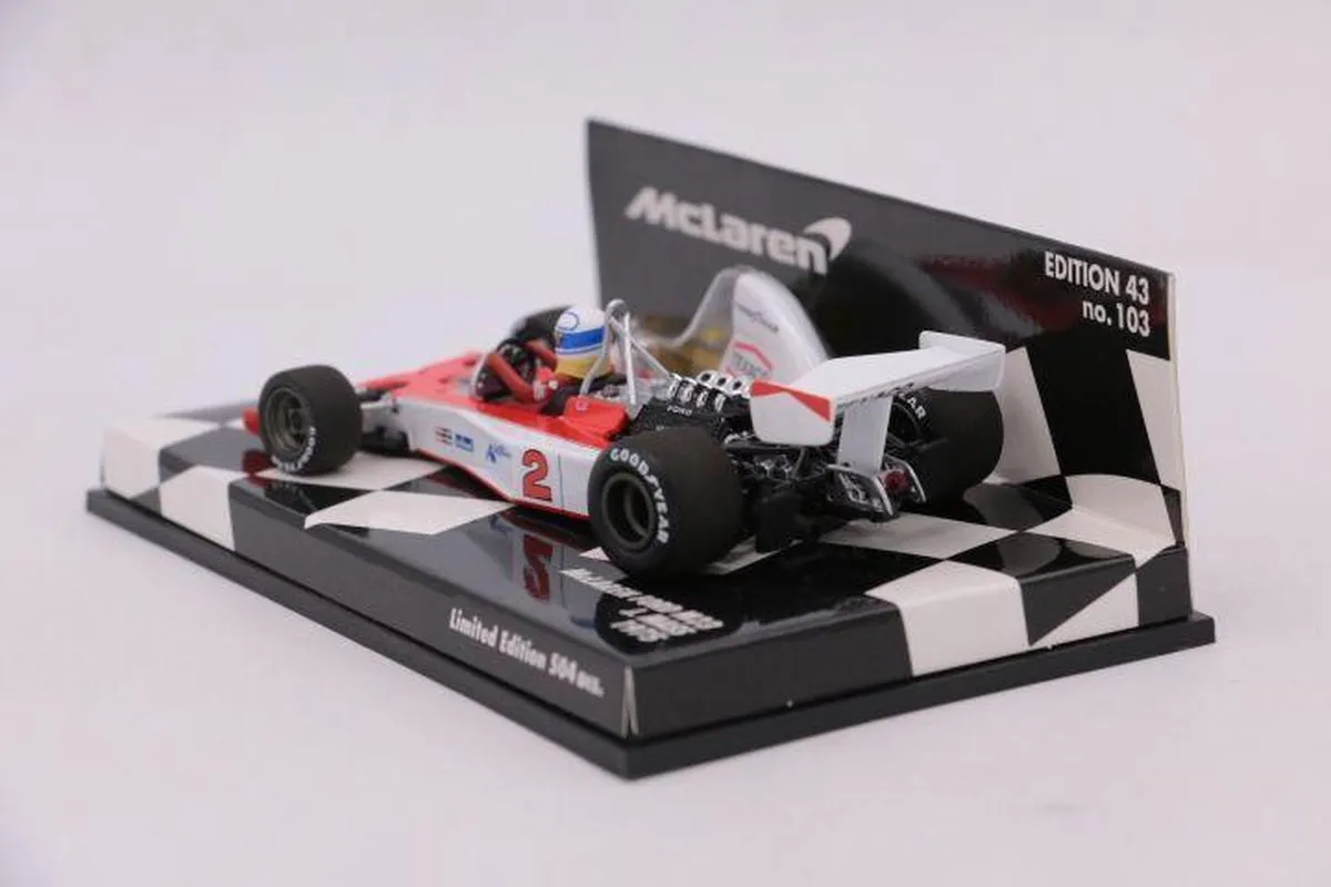 Formule 1 McLaren Ford M23 #2 1975 - Minichamps 1:43 Multicolor