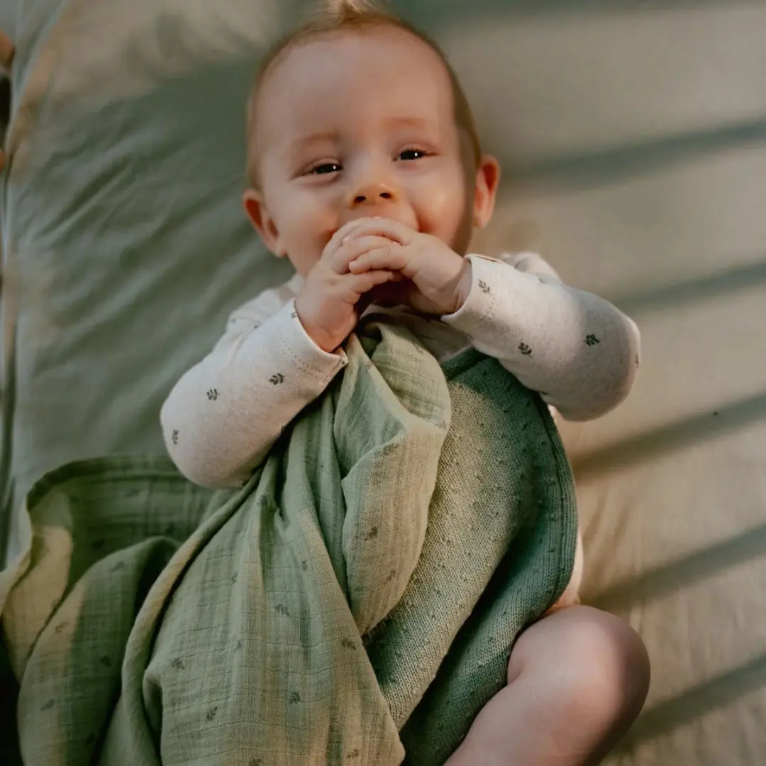 Little Dutch Essentials Gebreid Ledikantdeken Baby - Groen - afbeelding 2 van 5