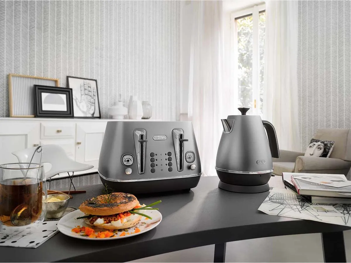 De'Longhi KBI2001.S Waterkoker 2000W 1,7L - Zilver