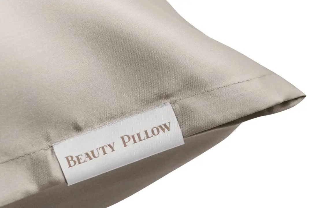 Beauty Pillow Satijnen Kussensloop 60x70cm - Sandy Beach