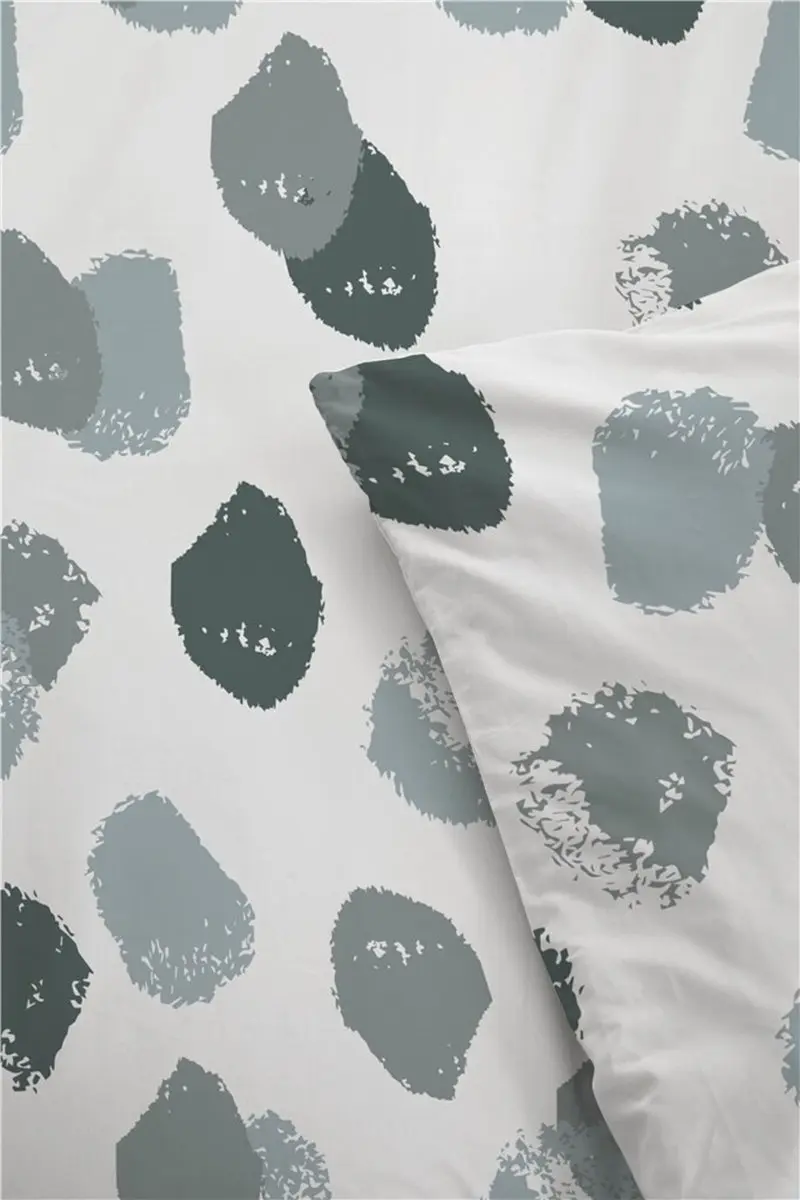 BYRKLUND Spotty Animal Dekbedovertrek 240x220cm - Groen - 2 Kussenslopen