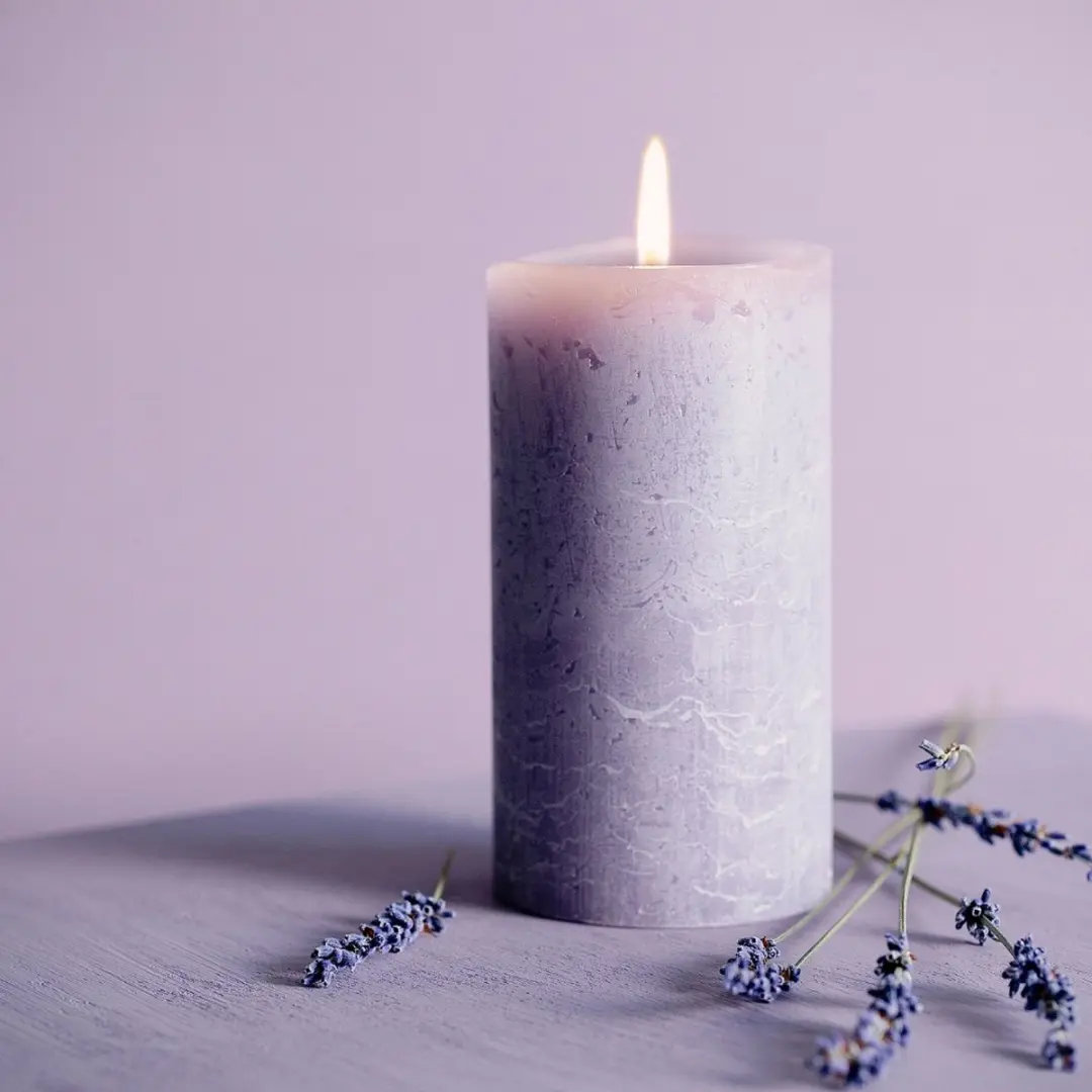 Bolsius Stompkaars Frosted Lavender Ø68mm - Grijs/Lavendel