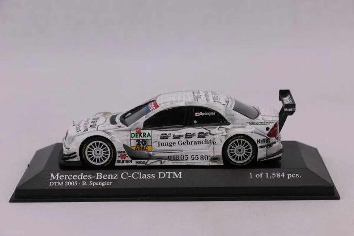 Mercedes-Benz C-Class DTM #20 Team Persson 2005 - 1:43 - Minichamps 400053520