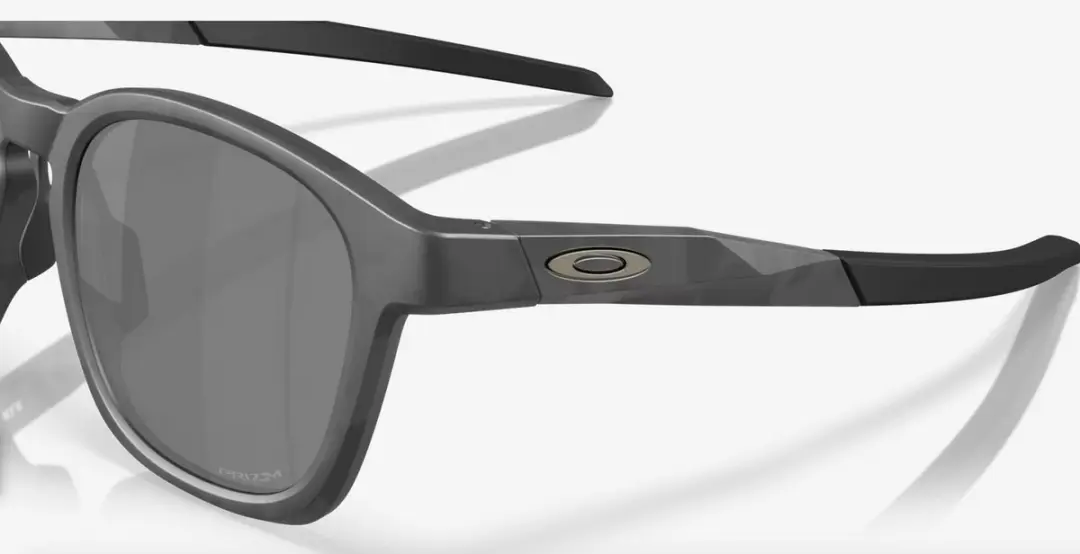 Oakley Shackle - Zwart camo