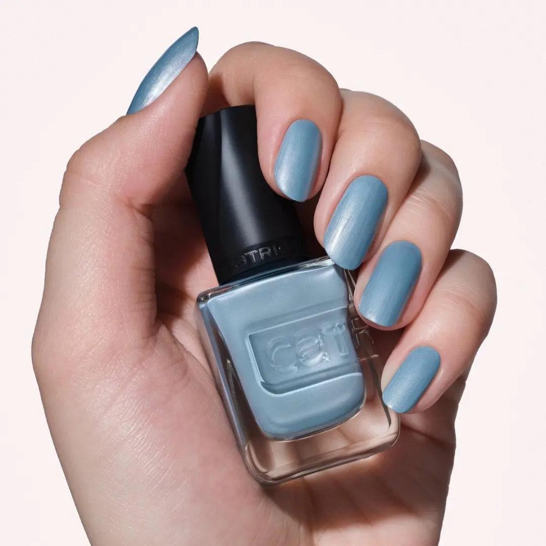 Catrice Gel Nagellak 65 Frosted Cloud - 10.5ml - afbeelding 6 van 6
