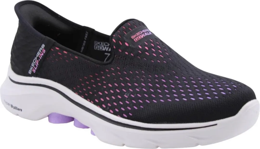 Skechers