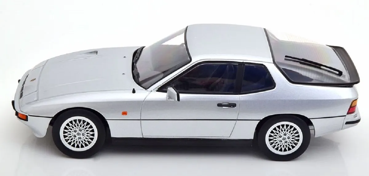 Porsche 924 Turbo Coupe 1:18 Modelauto - Silver